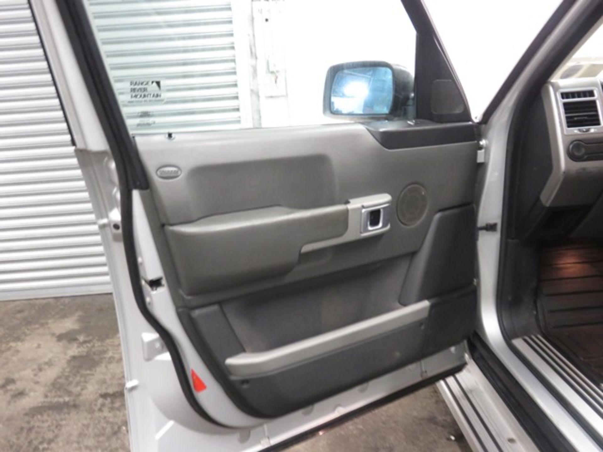 04C1462 Range Rover - Image 7 of 19