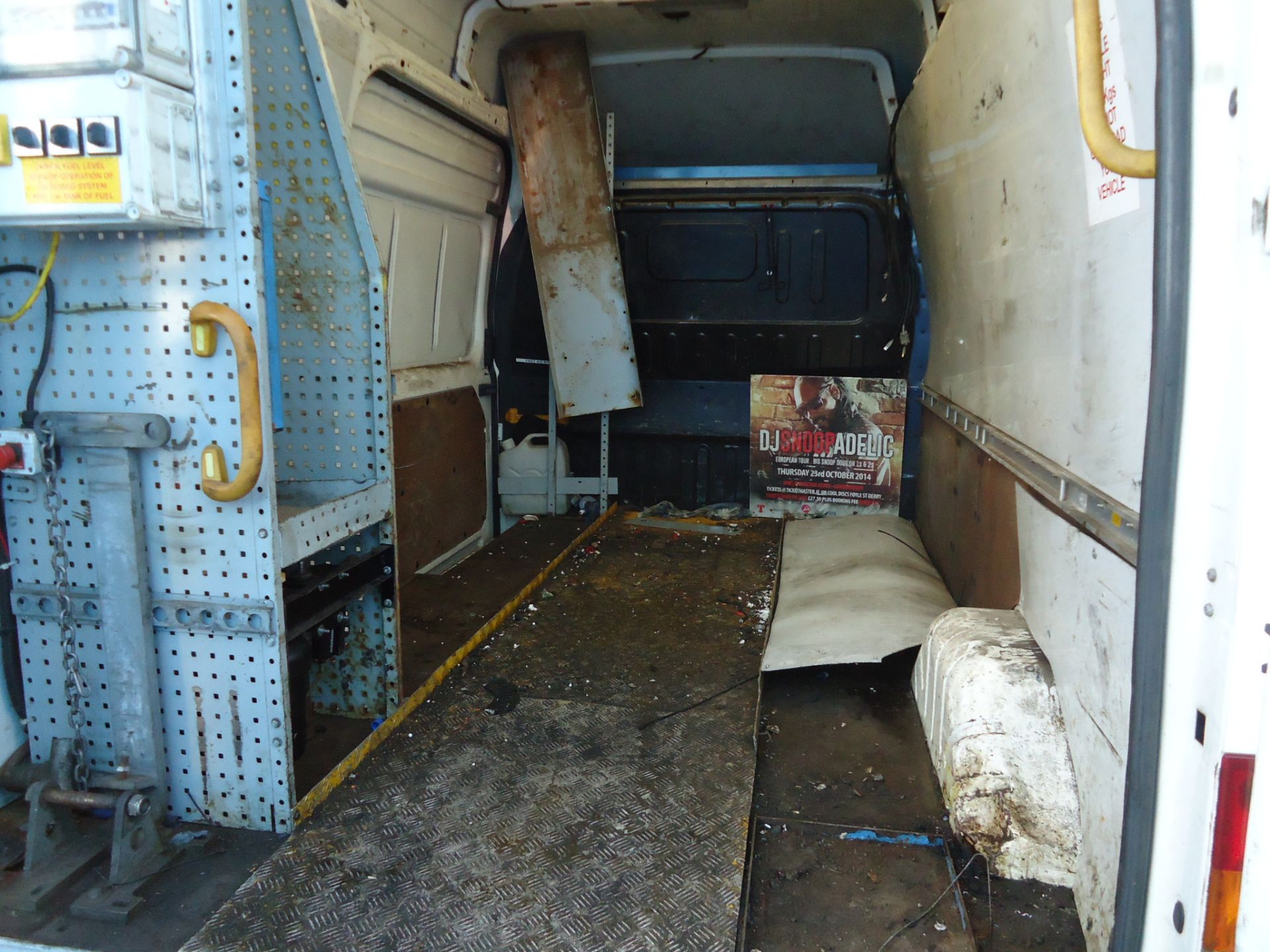 06MO10041 Ford Transit - Image 13 of 17