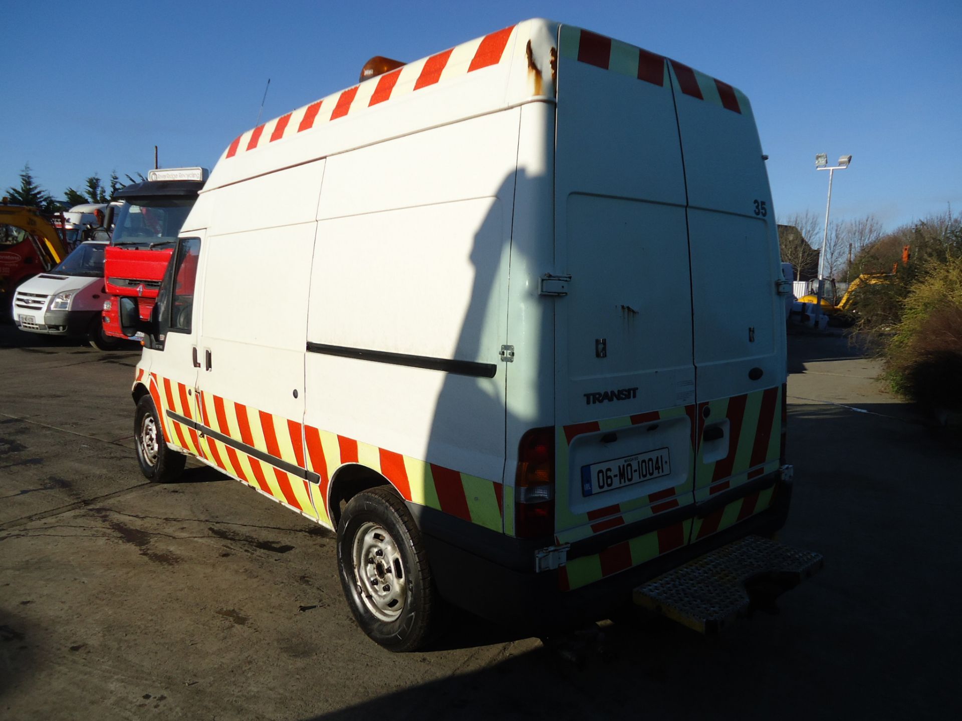 06MO10041 Ford Transit - Image 3 of 17