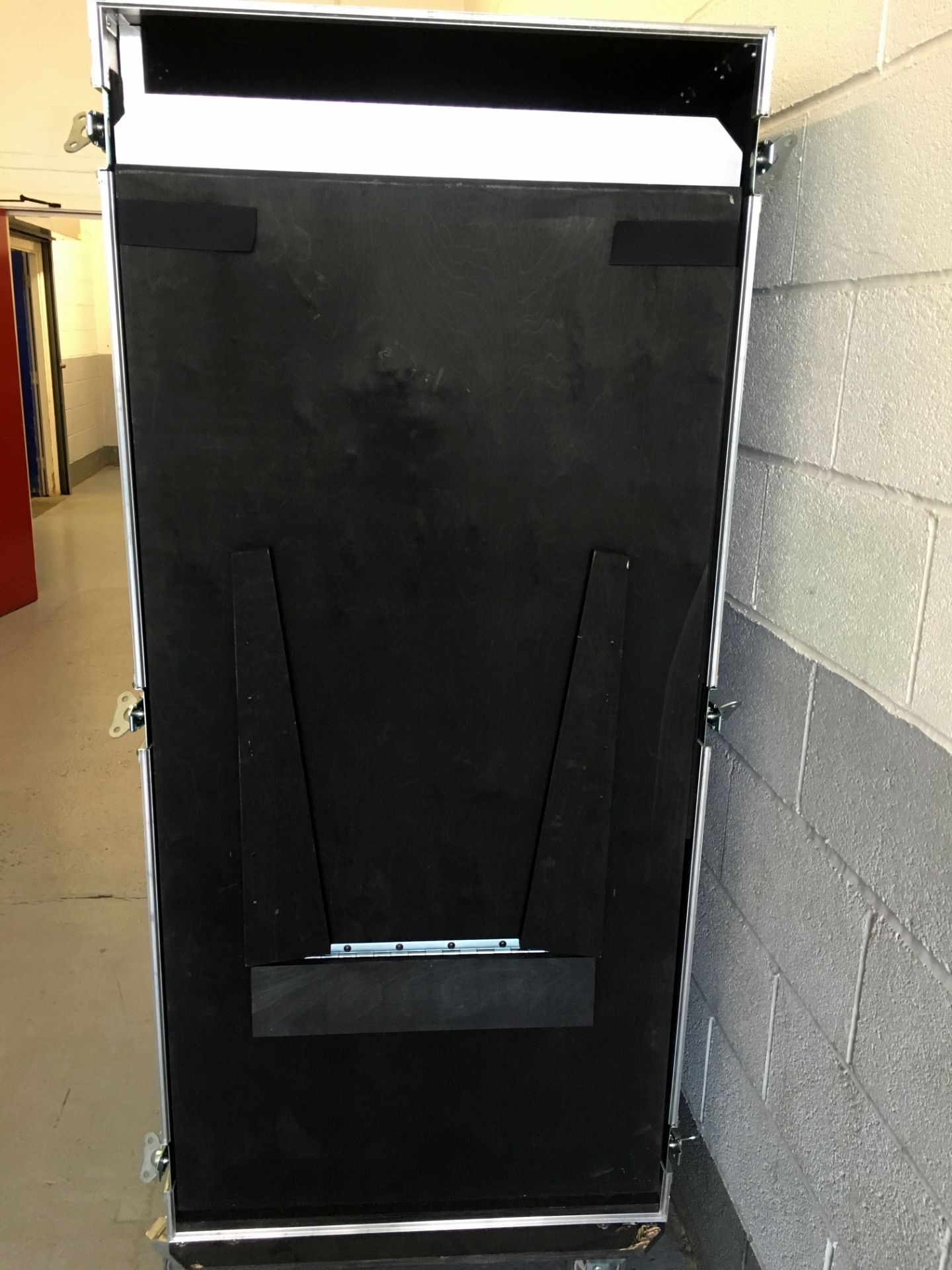 Absolute Casing Mobile Flight Case c/w Ramp (2000mm x 1730mm x 790mm) (Located Stockport – Viewing - Image 5 of 7