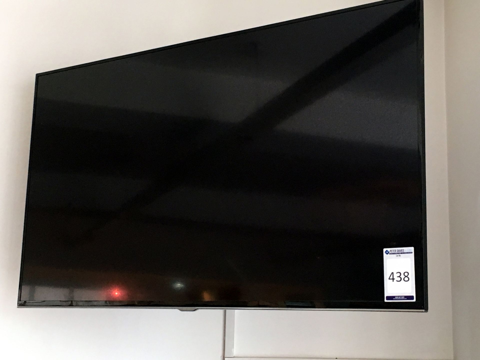 Samsung UE48H65OOAK Flat Screen (buyer responsible to remove from bracket) (Located Central London –