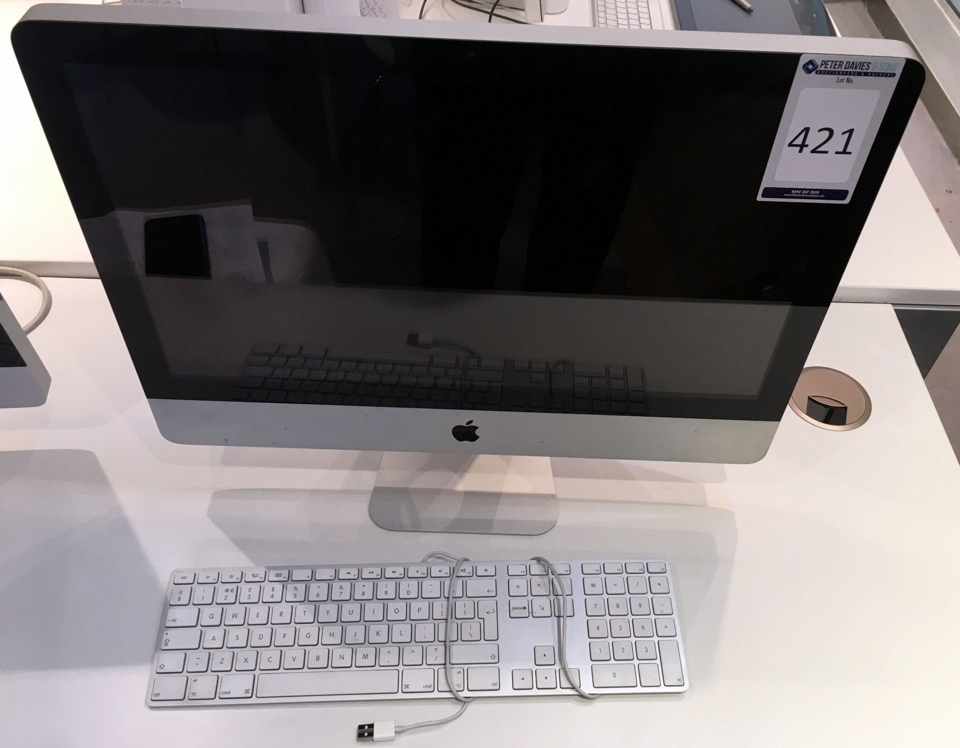 Apple A1311 Core i3 3.06ghz 21.5in iMac with 4gb RAM, 500gb HDD, s/n W8022140DAS, with Keyboard (