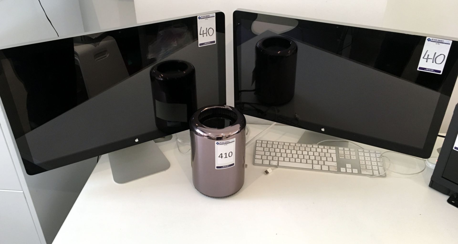 Apple A1481 Mac Pro Quad Core 3.7ghz Desktop with 12gb RAM, 256gb SSD s/n F5KML15DF9VM with Two