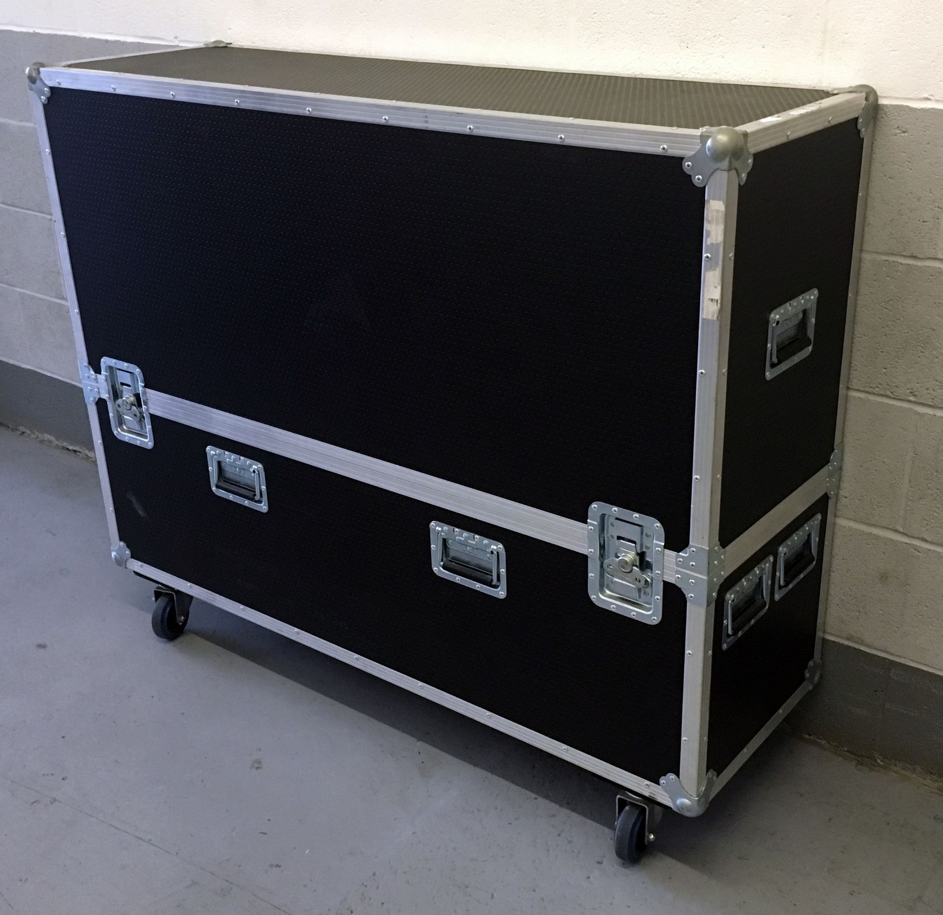 Criminal Cases Mobile Flight Case (1400mm x 1010mm x 450mm) (Located Stockport – Viewing by - Bild 3 aus 5