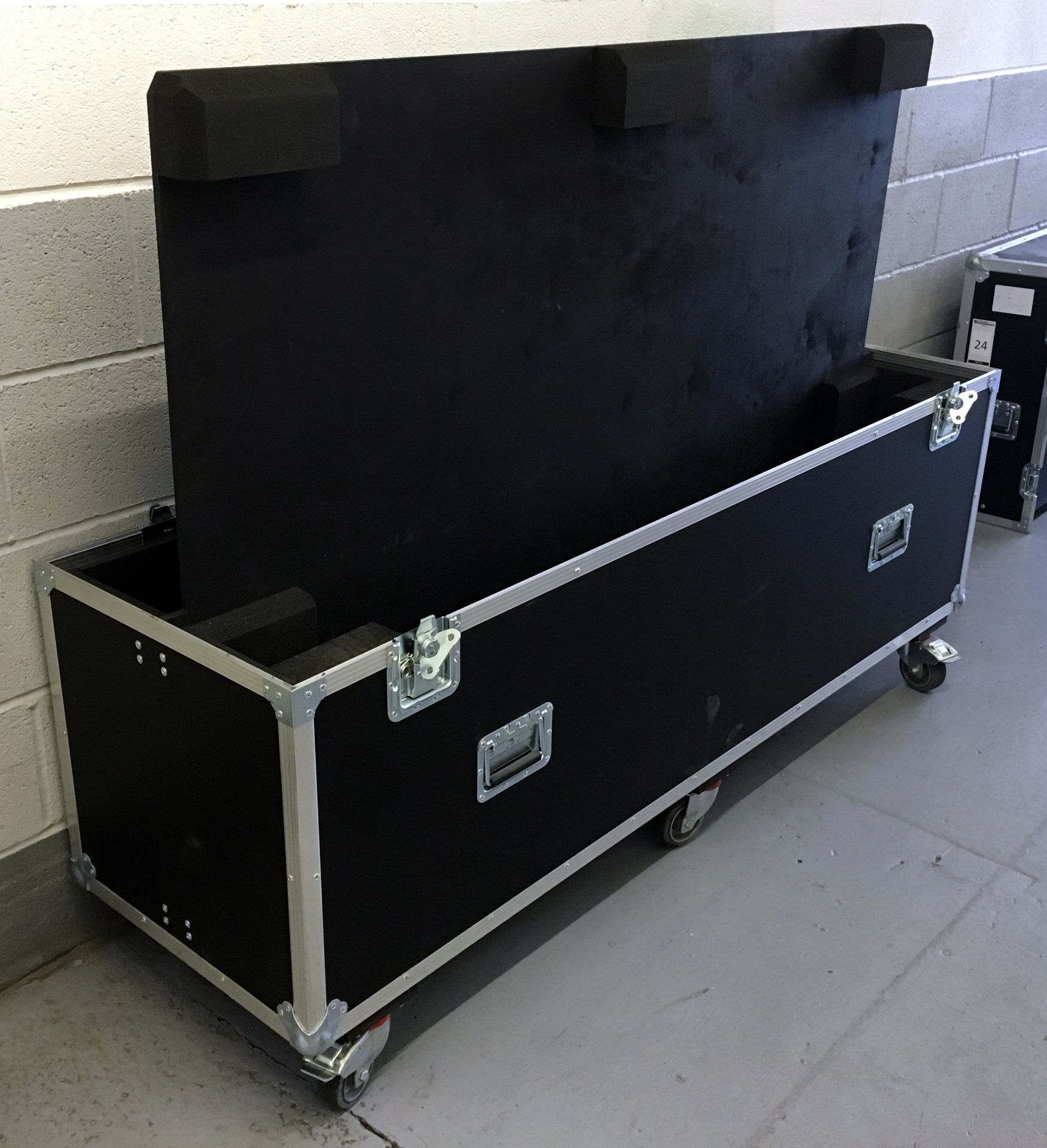 Absolute Casing Mobile Flight Case c/w Divider (1820mm x 1220mm x 540mm) (Located Stockport – - Image 2 of 5