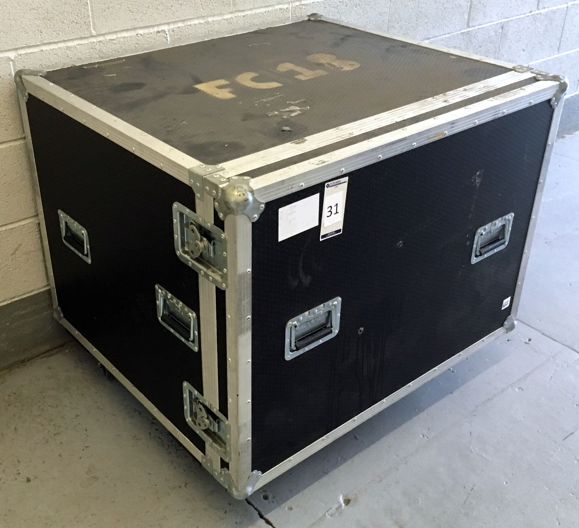 Mobile Flight Case (1000mm x 730mm x 880mm) (Located Stockport – Viewing by Appointment & Collection - Image 4 of 5