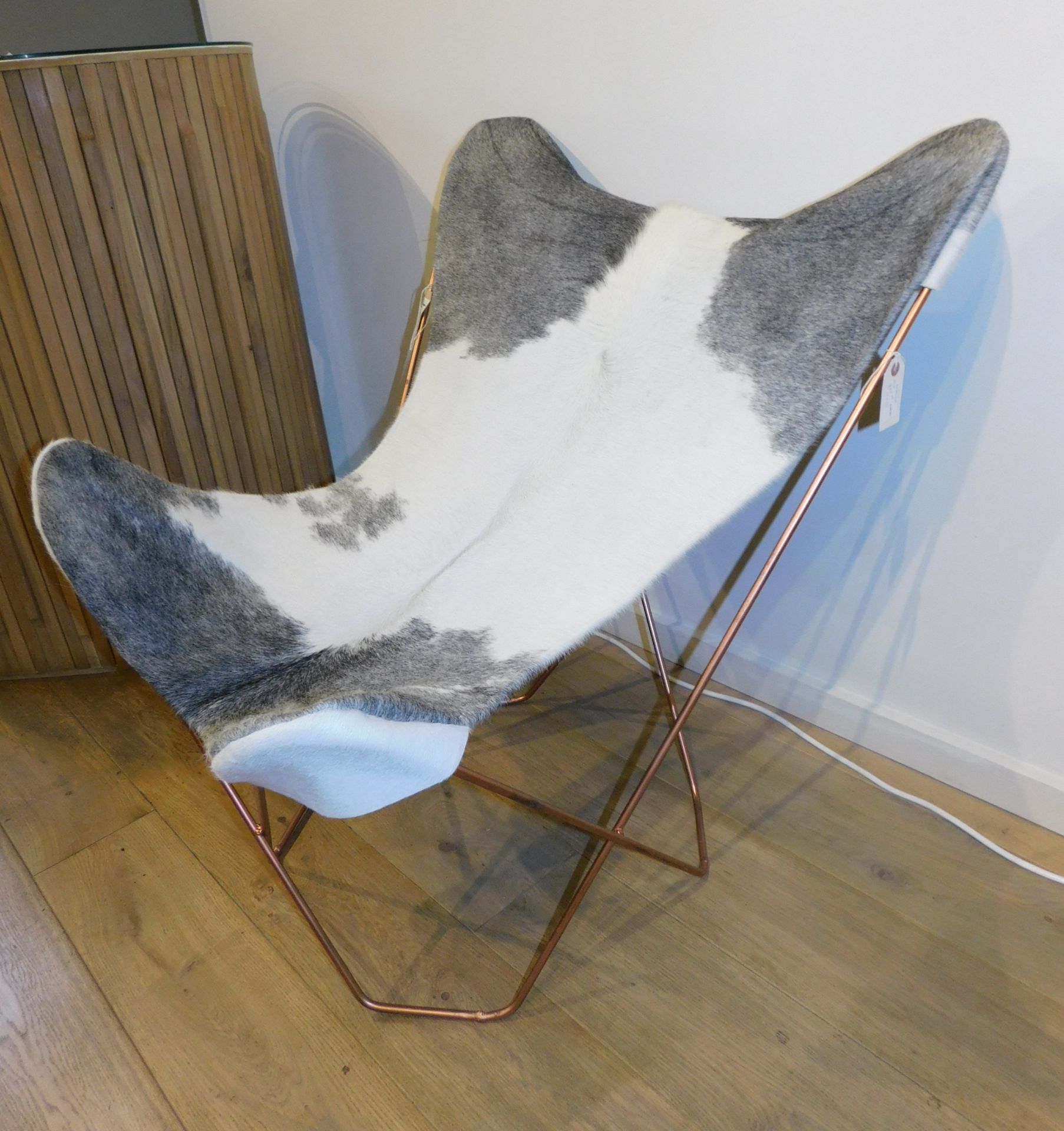 Vintage Style Metal Framed Butterfly Hide Chair (Retail £400) (Located at 155 Farringdon Road, - Bild 3 aus 3