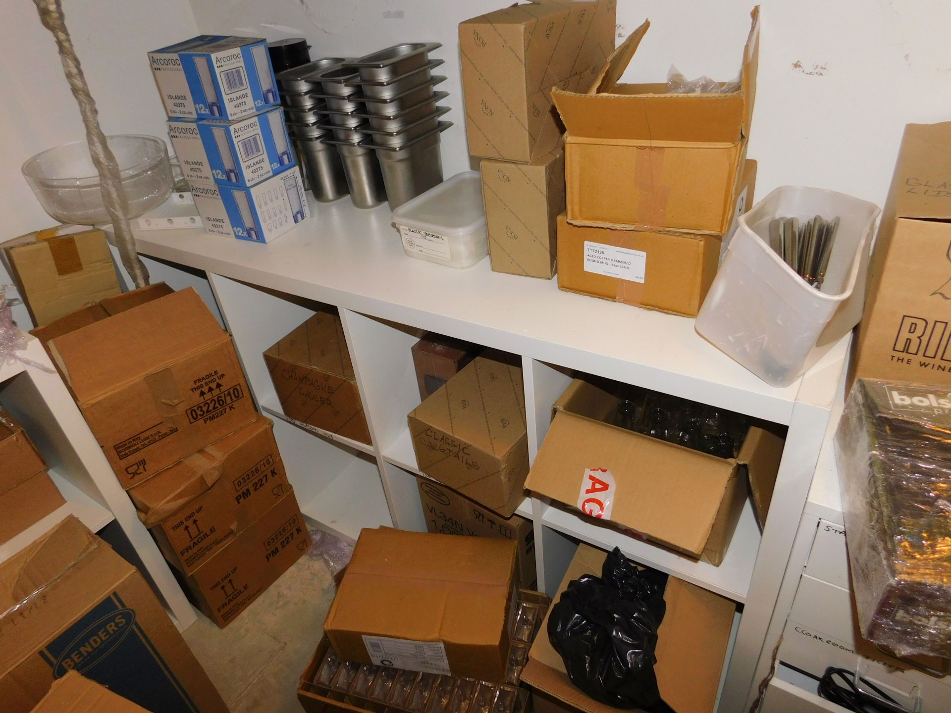 Contents of Room to include Large Quantity of Glassware to include Ridel, Crockery & Miscellaneous - Bild 2 aus 5