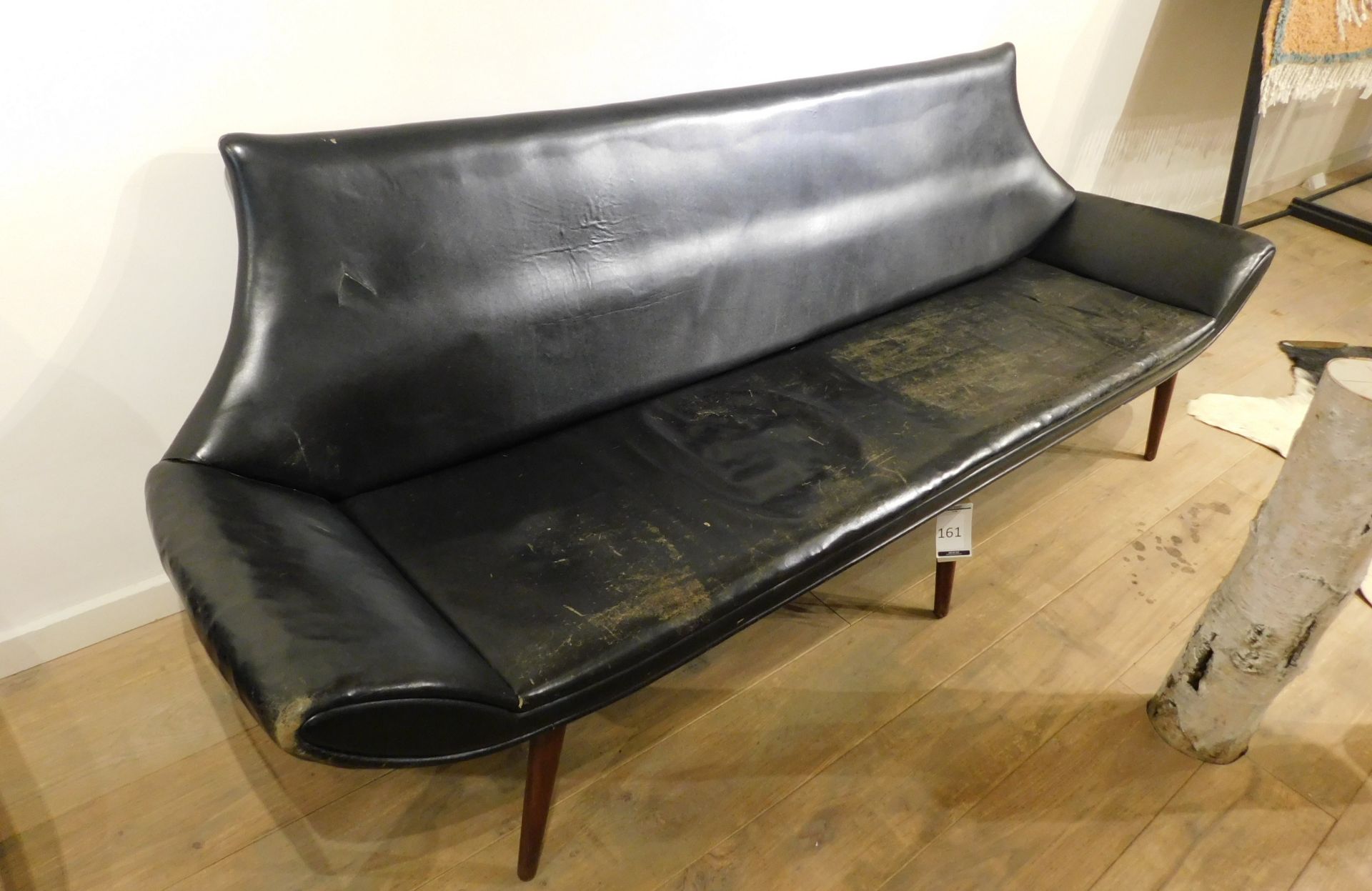 1970’s Style Leather 4-Seat Settee with Drop Arms (Located at 155 Farringdon Road, London, EC1R - Image 2 of 3