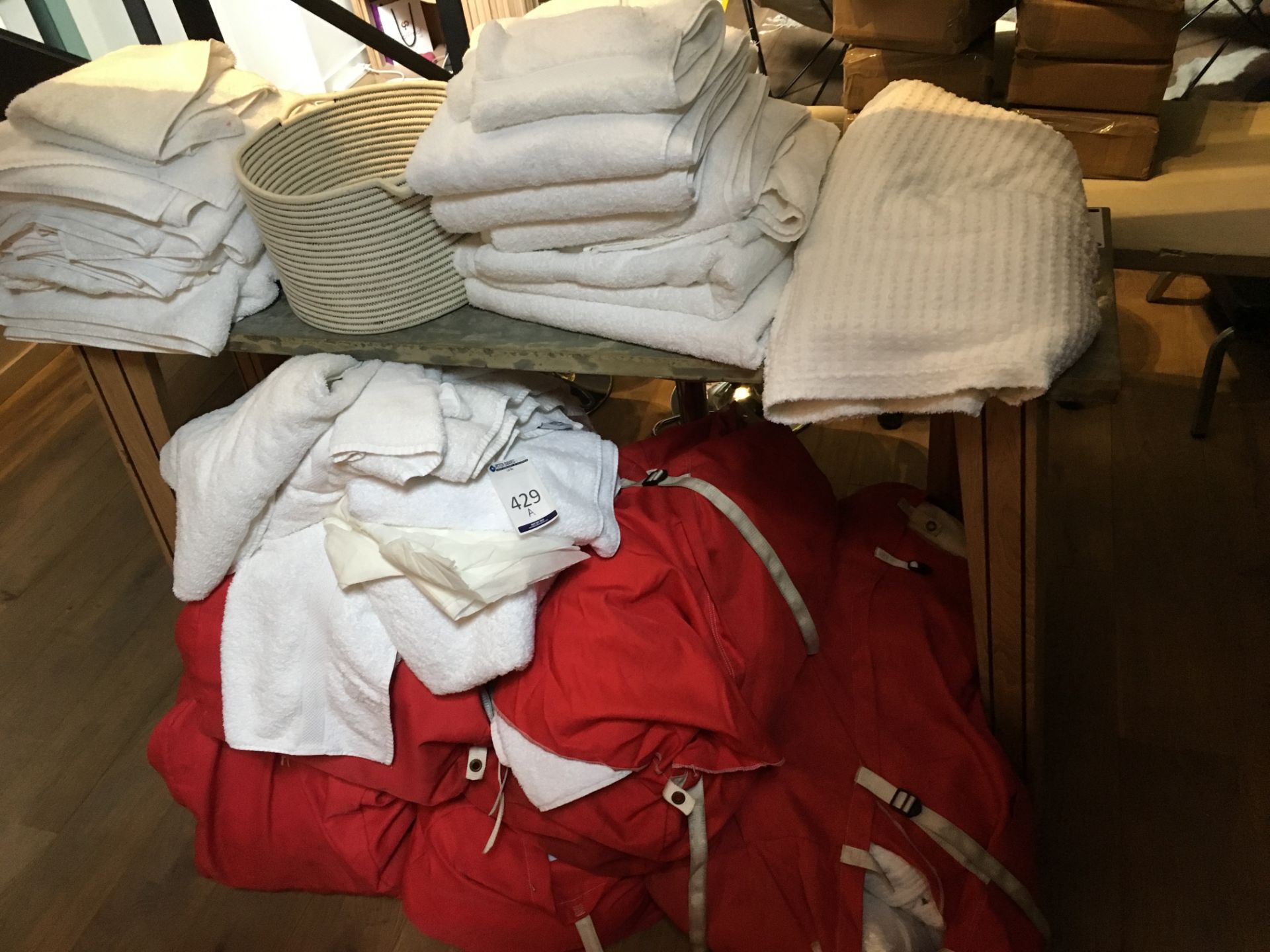 Quantity of Assorted White Towels
