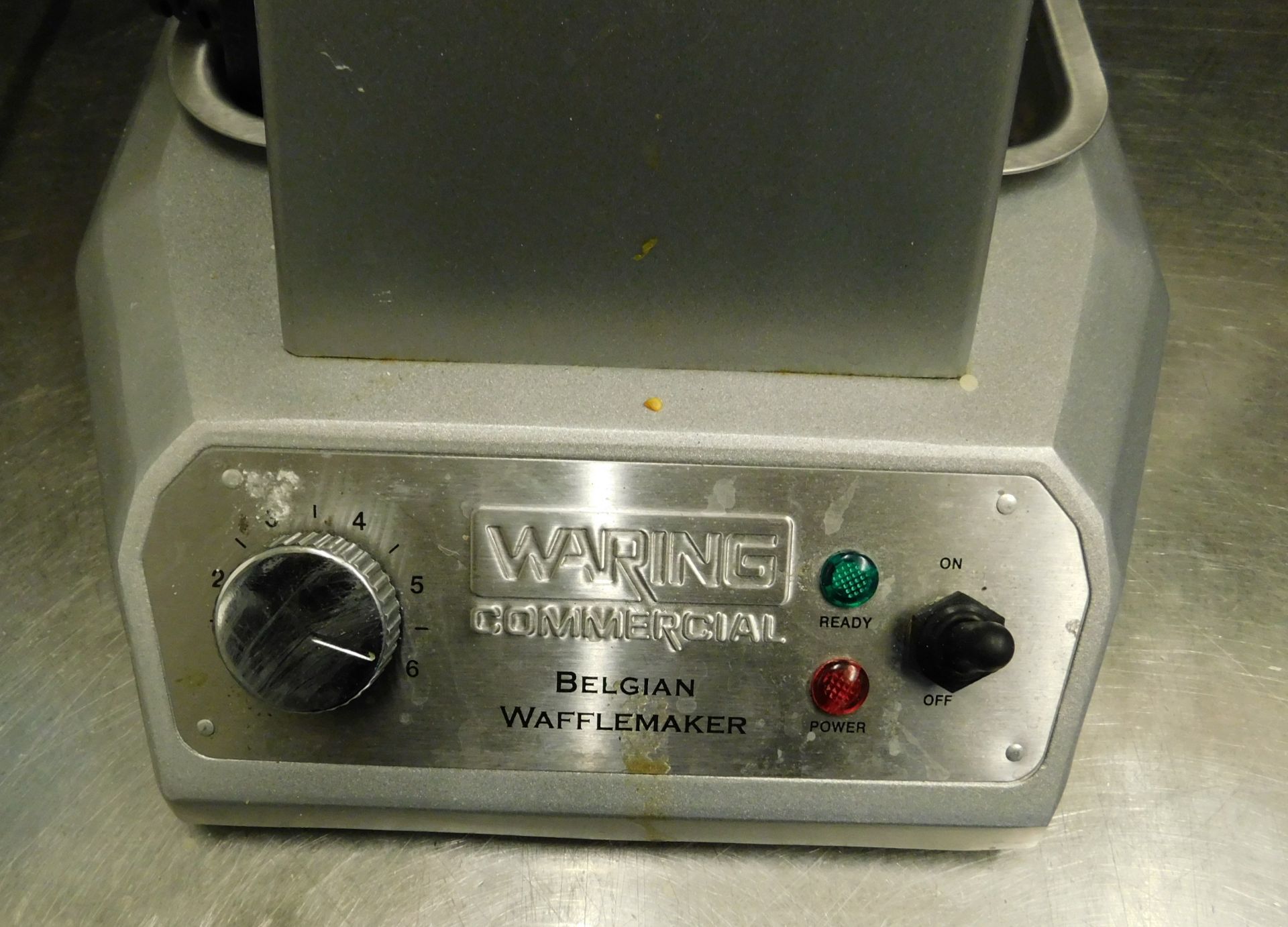 Waring Commercial Belgian Waffle Maker (Located at 155 Farringdon Road, London, EC1R 3AF) - Bild 3 aus 3