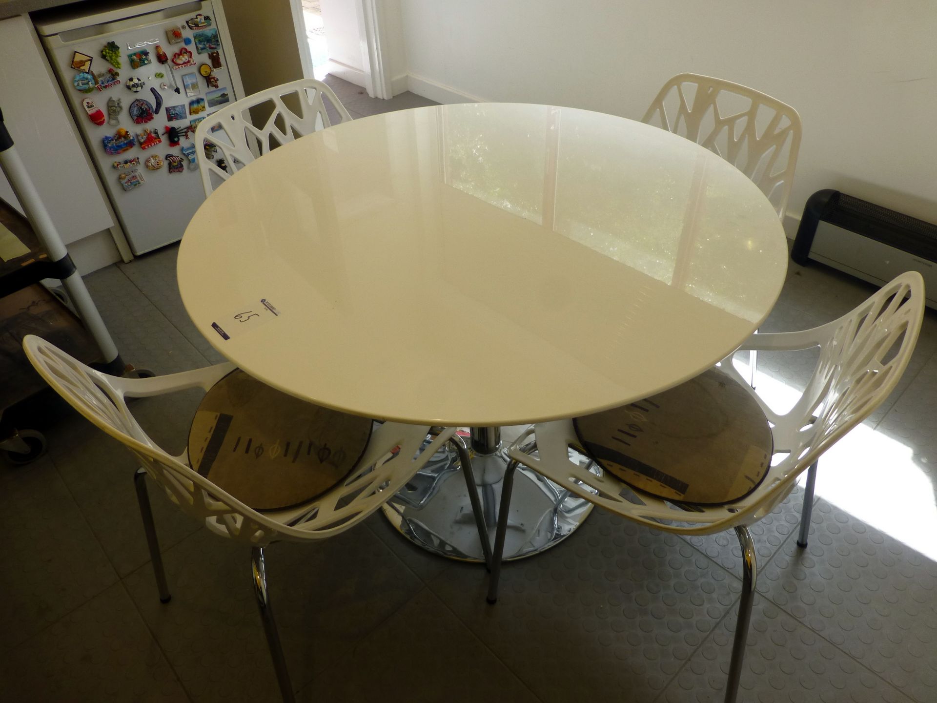 Circular Dining Table, White Composite Topped (1100mm Diameter) with Chrome Foot & 4 Matching Chrome