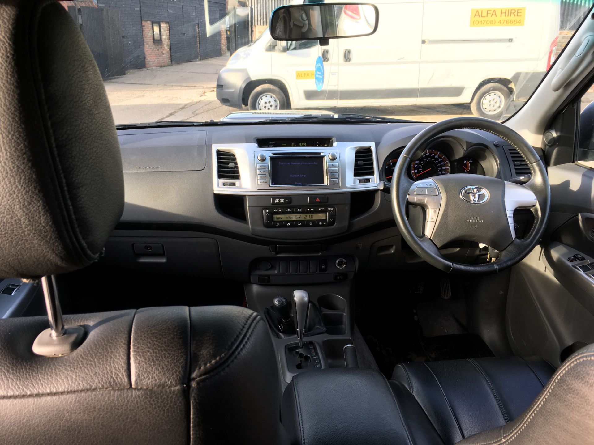 Toyota Hilux Invincible Double Cab D-4D 4WD 171 Auto, LR63 JVX, First Registered 10th October - Image 7 of 10