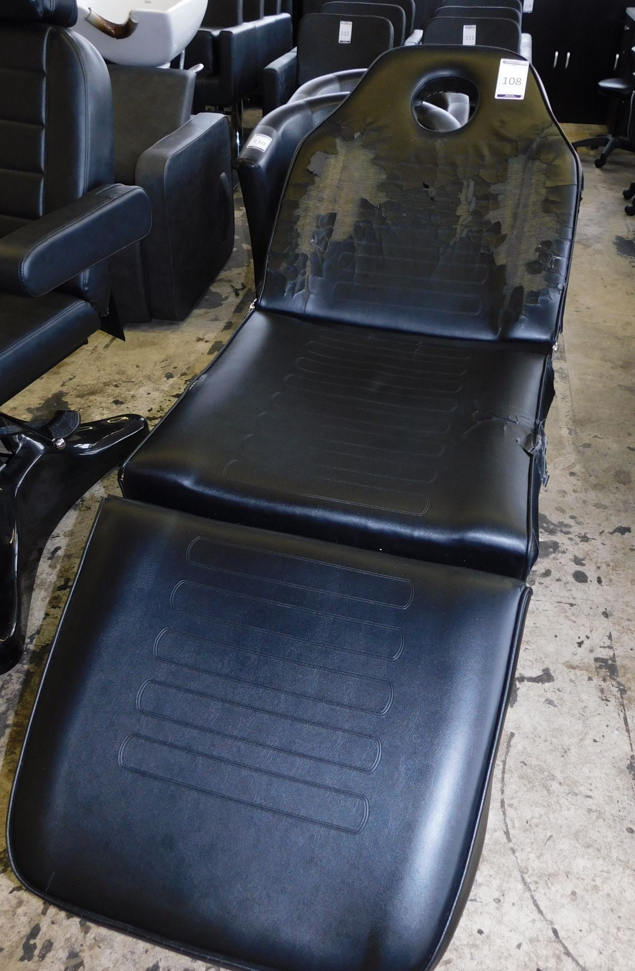 Black Leather Effect Hydraulic Massage Bed (Heat Damaged) (Located The Auction Complex,