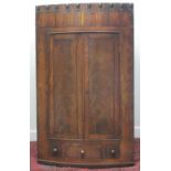 VICTORIAN MAHOGANY BLIND PANELLED HANGING CORNER CUPBOARD,