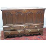 18TH CENTURY WELSH OAK COFFER,