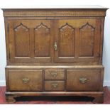 EARLY 19TH CENTURY WELSH OAK LOW PRESS CUPBOARD,