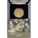 2006 HER MAJESTY QUEEN ELIZABETH II 80TH BIRTHDAY GOLD PROOF CROWN, no. 734/2750, in original fitted