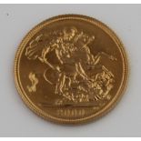 ELIZABETH II GOLD SOVEREIGN dated: 2000. (B.P. 24% incl. VAT) CONDITION REPORT: Good overall