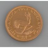 SOUTH AFRICA - GEORGE V GOLD £1 COIN, 1952, 8.1g, (B.P. 24% incl. VAT) CONDITION REPORT: Very