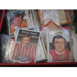 Biscuit tin of Trade cards with football, ABC Gum cards, Sugar Puffs etc., hundreds. (B.P. 24% incl.