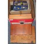 Box of artist's equipment to include: paints - Winsor & Newton Artist's watercolour wooden box;