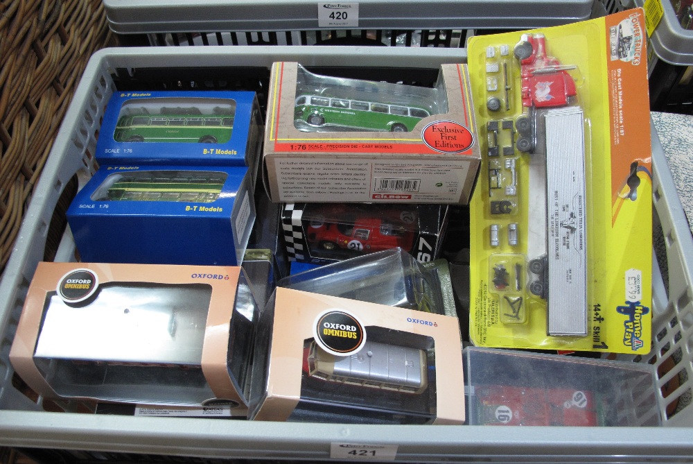 Box of mainly boxed diecast vehicles to include; Oxford Omnibus, BT models,