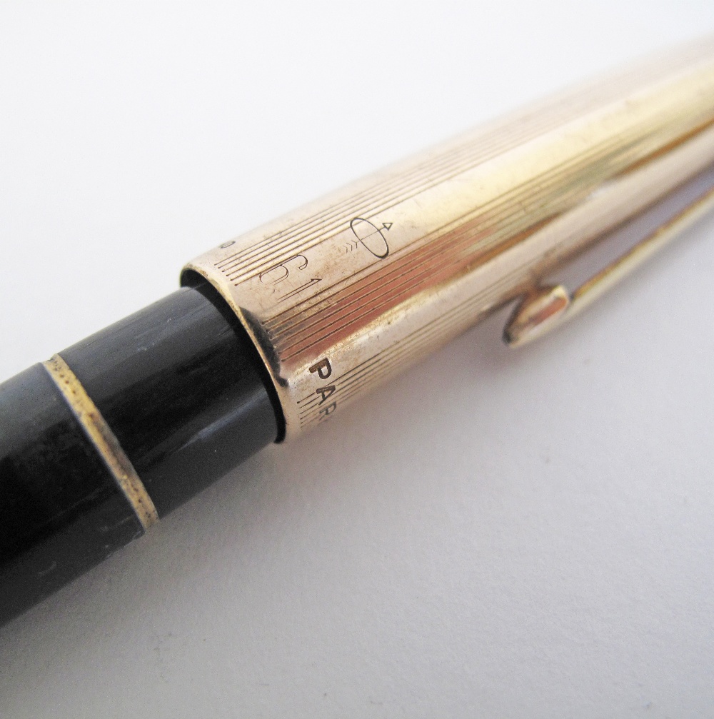 A collection of five pens comprising three fountain pens with gold cups, a gold ball pen and a - Image 11 of 11