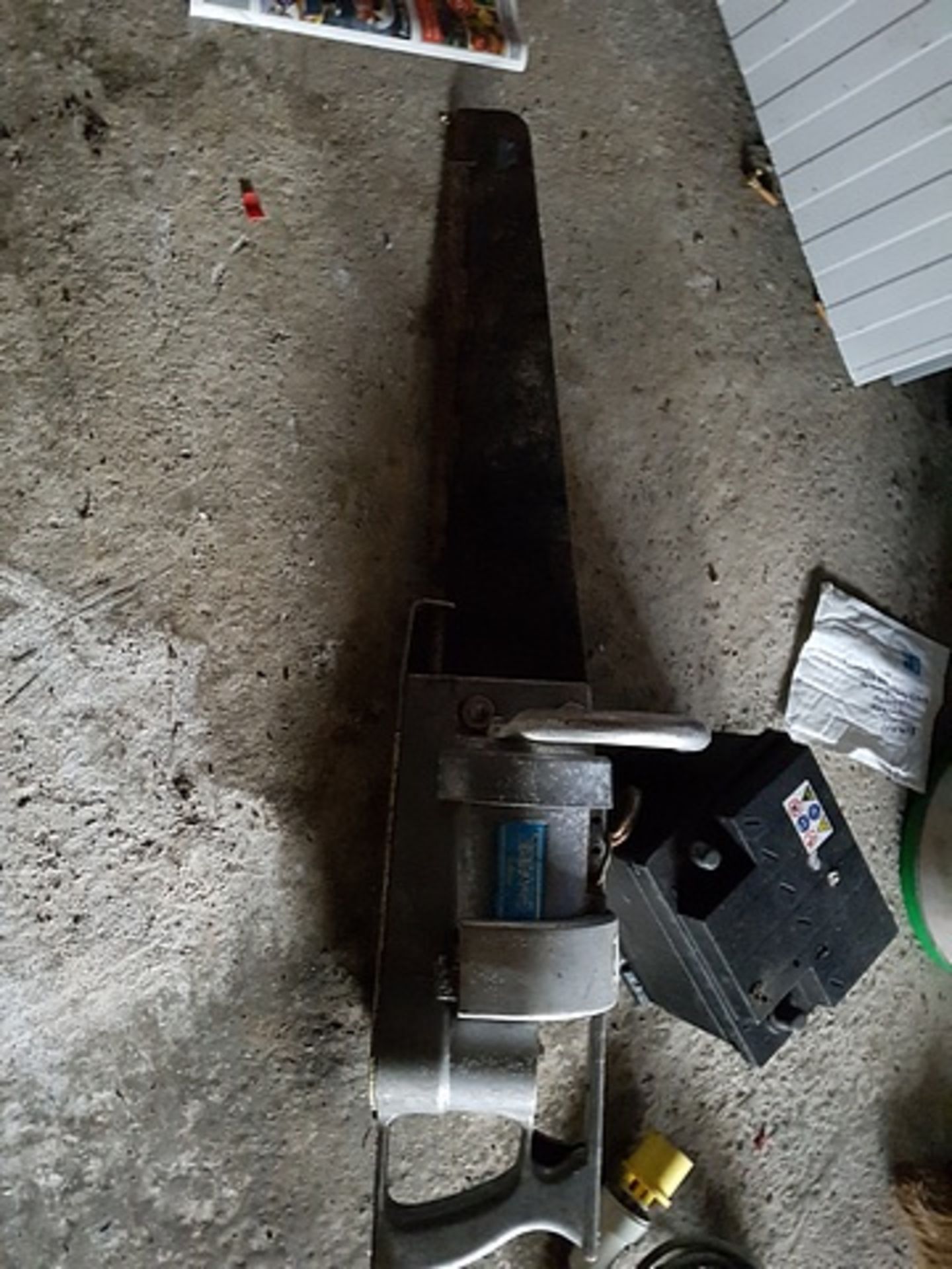 Jarvis electric brisket saw Lift out 10.00