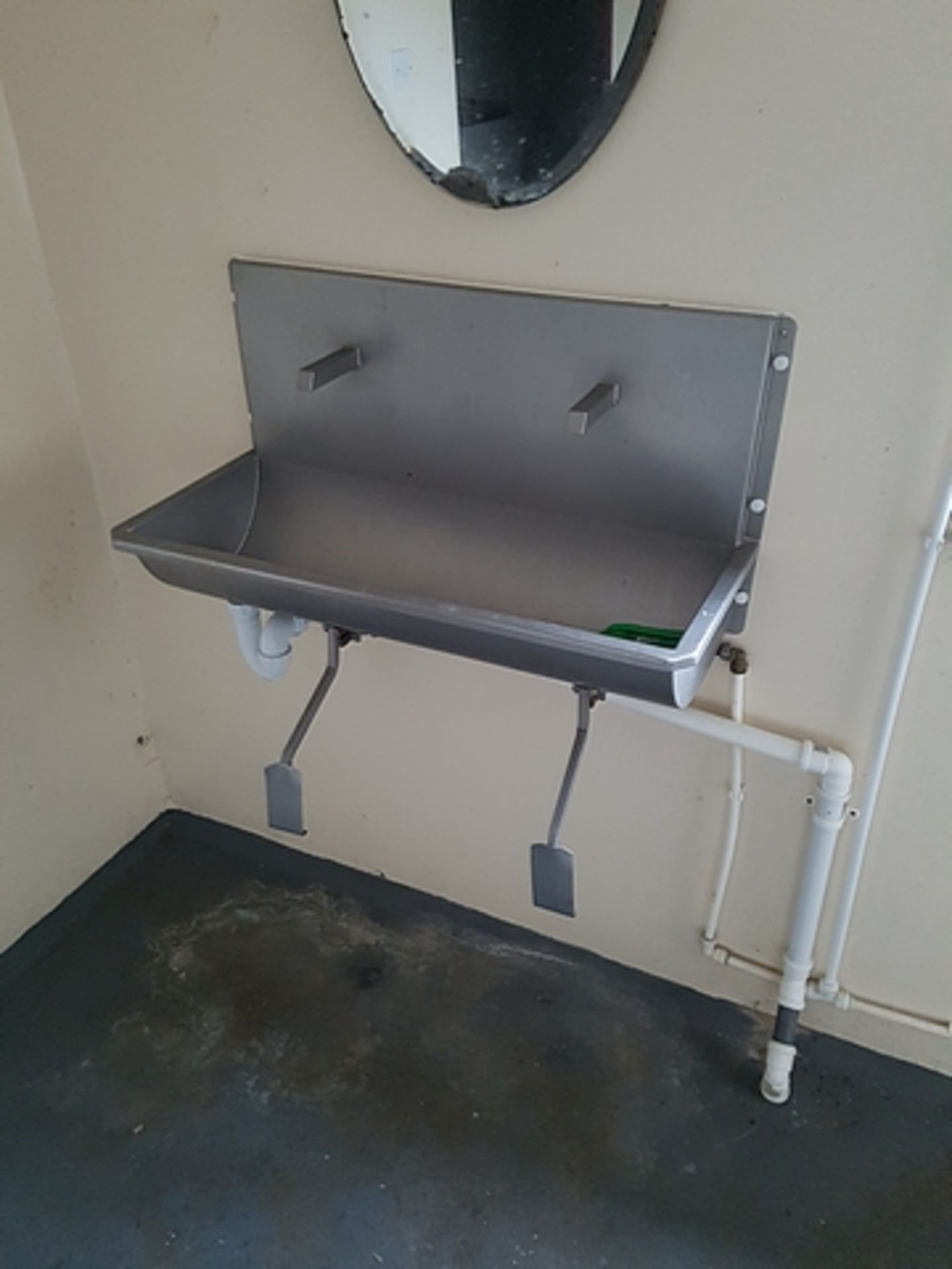 Stainless steel knee operated sink Lift out 20.00