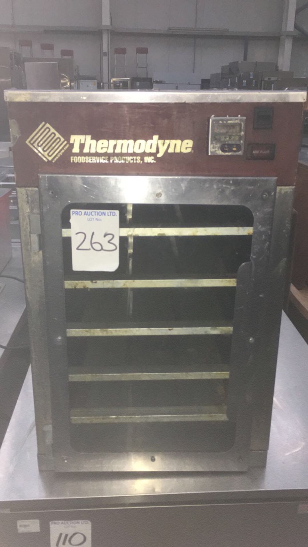 Thermodyne model 300CT Counter Top Dry/Moist Holding Cabinet