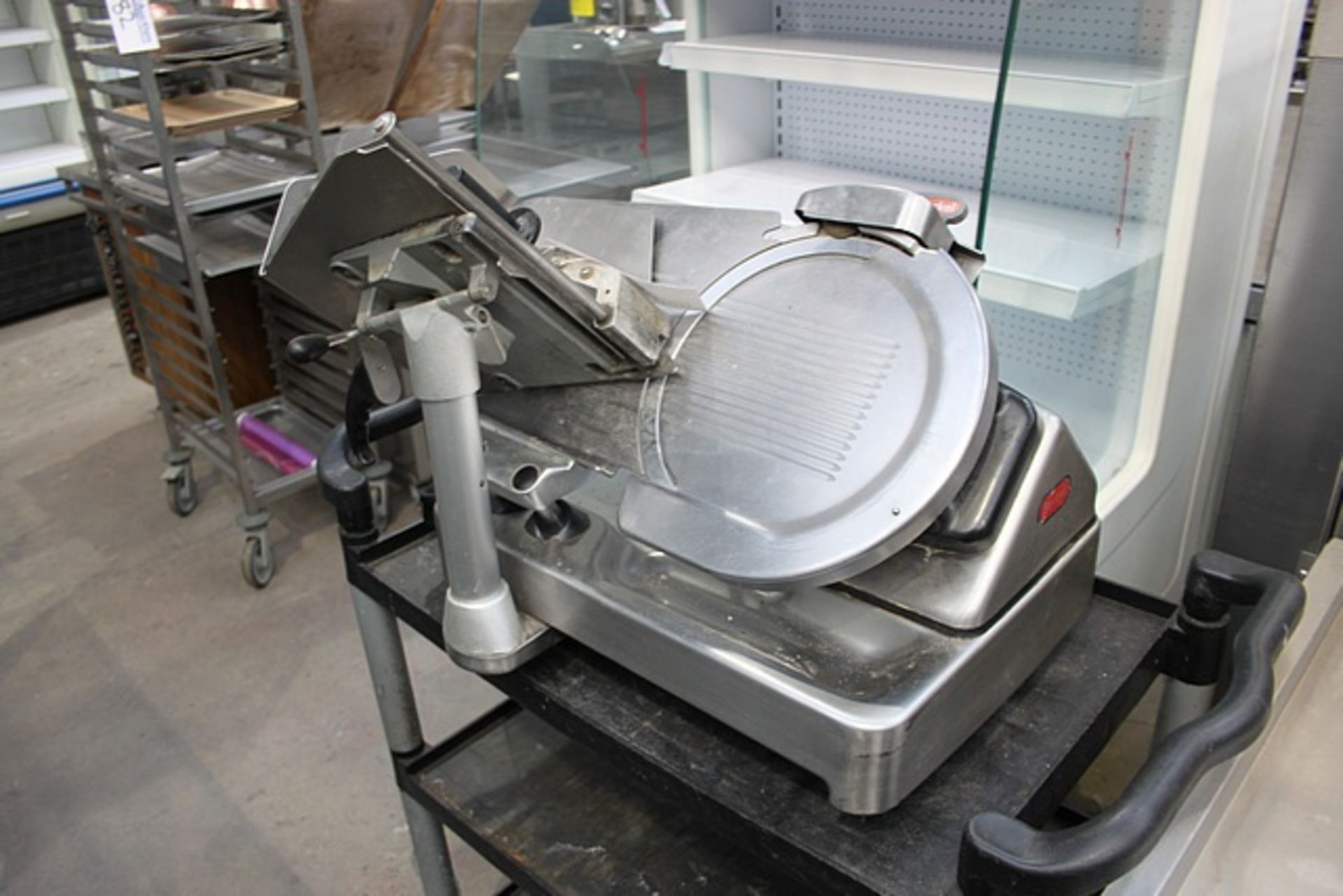 Berkel 800S heavy duty gravity slicer blade size: 318mm 12.5" slice thickness: 0 to 32mm690mm x