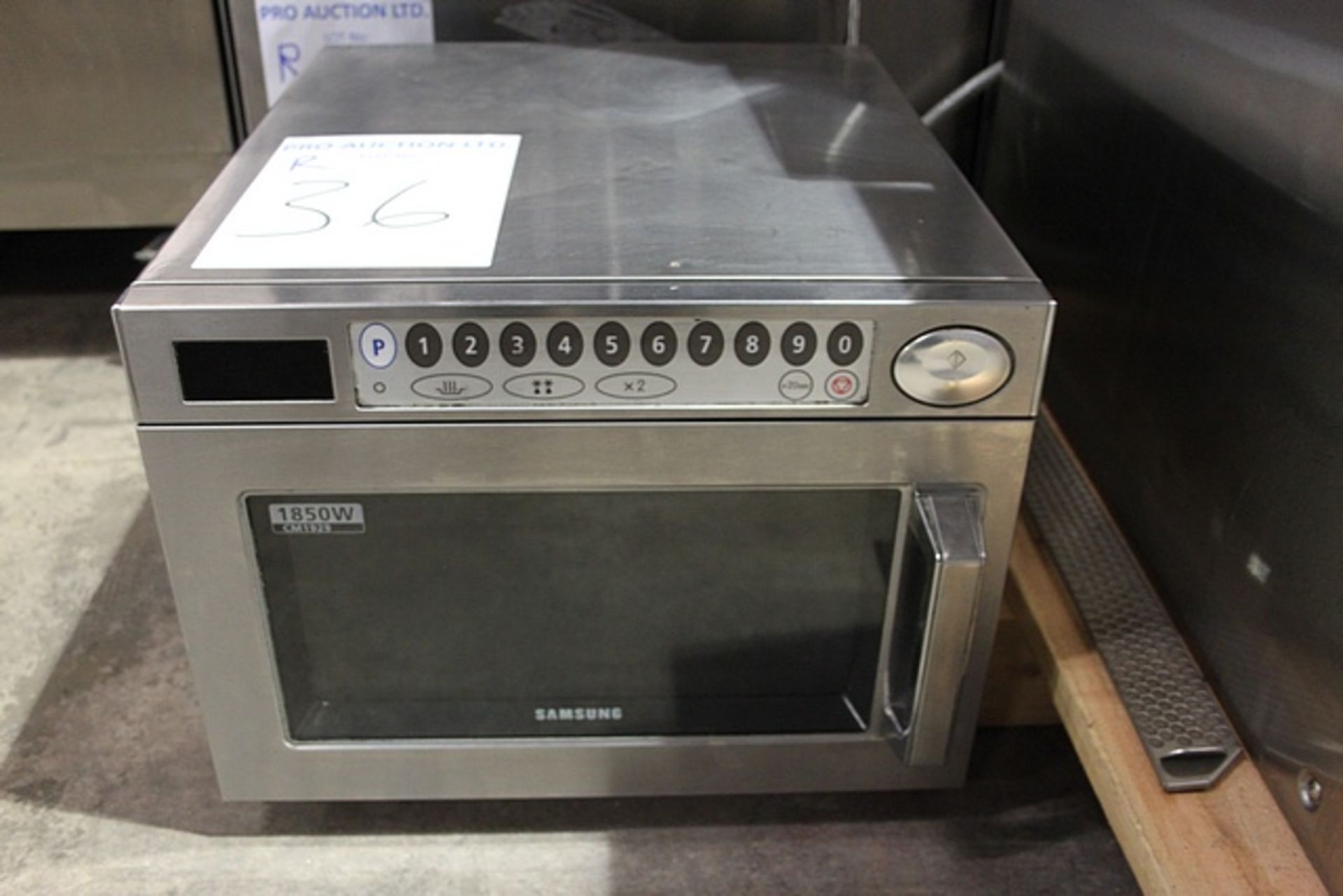 Sasmsung CM1929 Stainless Steel Exterior and Interior 30 programmes 7 Power settings Programmable