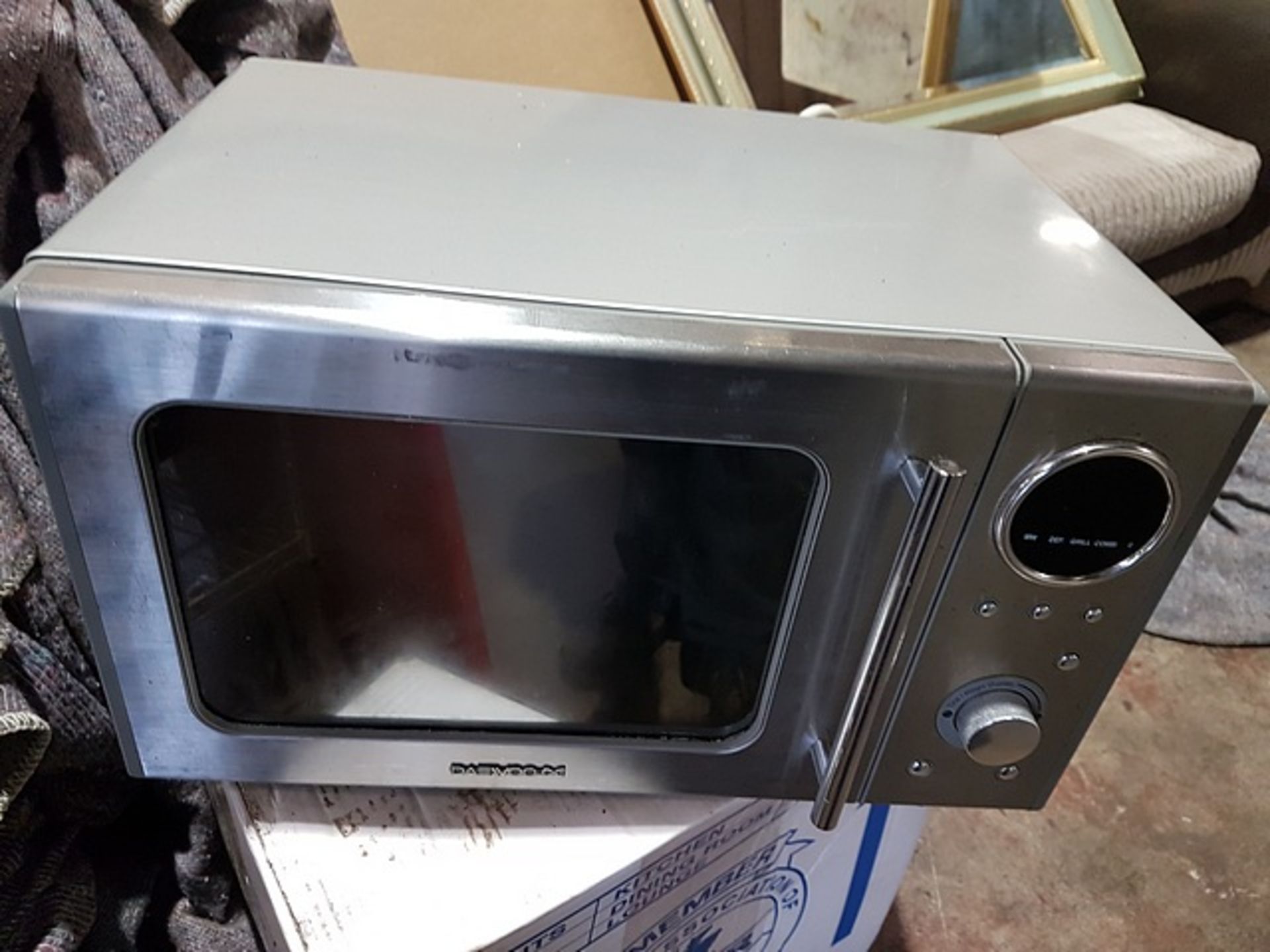 Daewoo KOG3000SL stainless steel 20l microwave oven and grill 1200W (s/n TM097E20400622) - Image 2 of 2