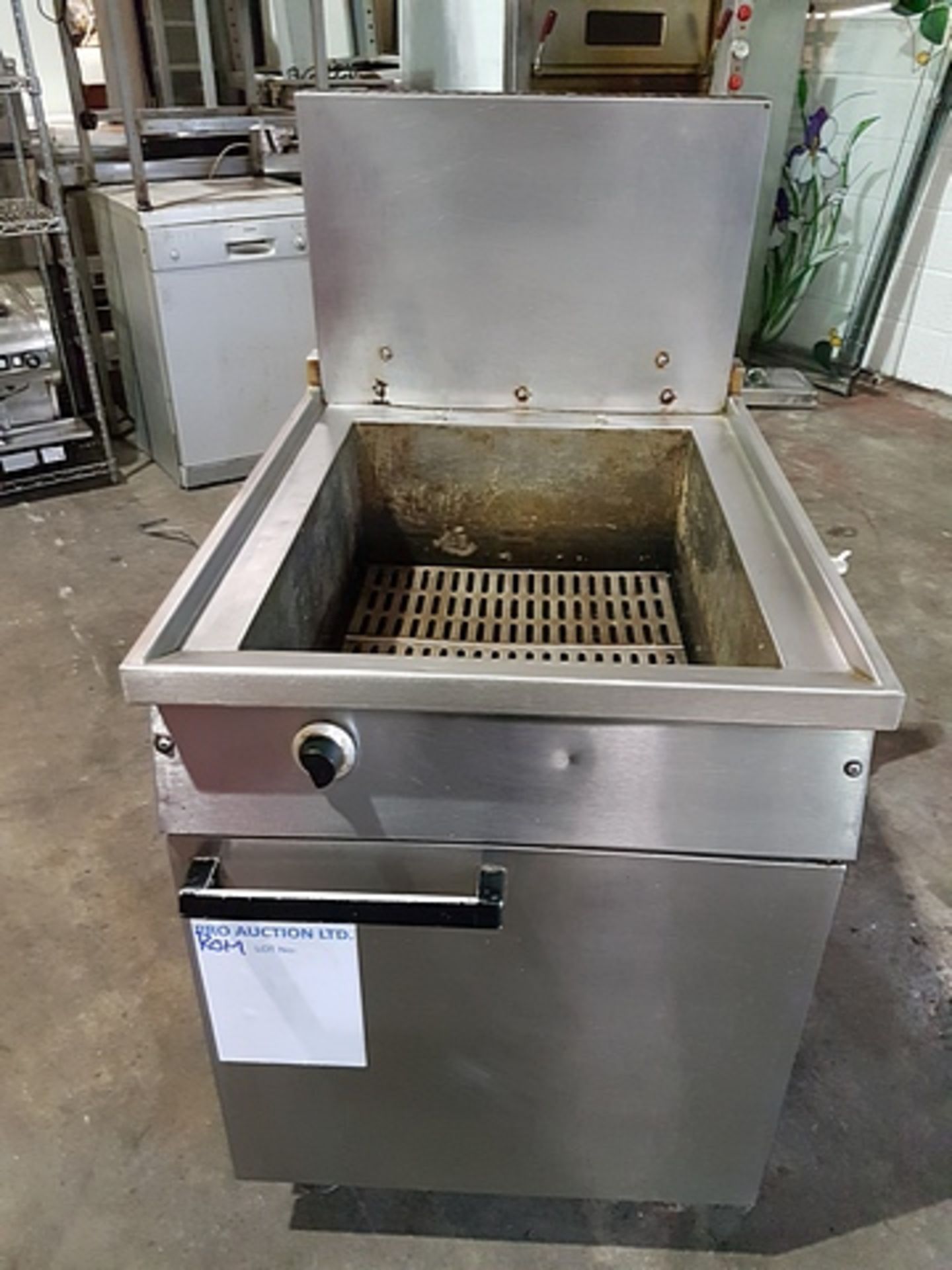 Falcon G1860 single tank gas twin basket fryer (baskets not supplied) stainless steel finish 24