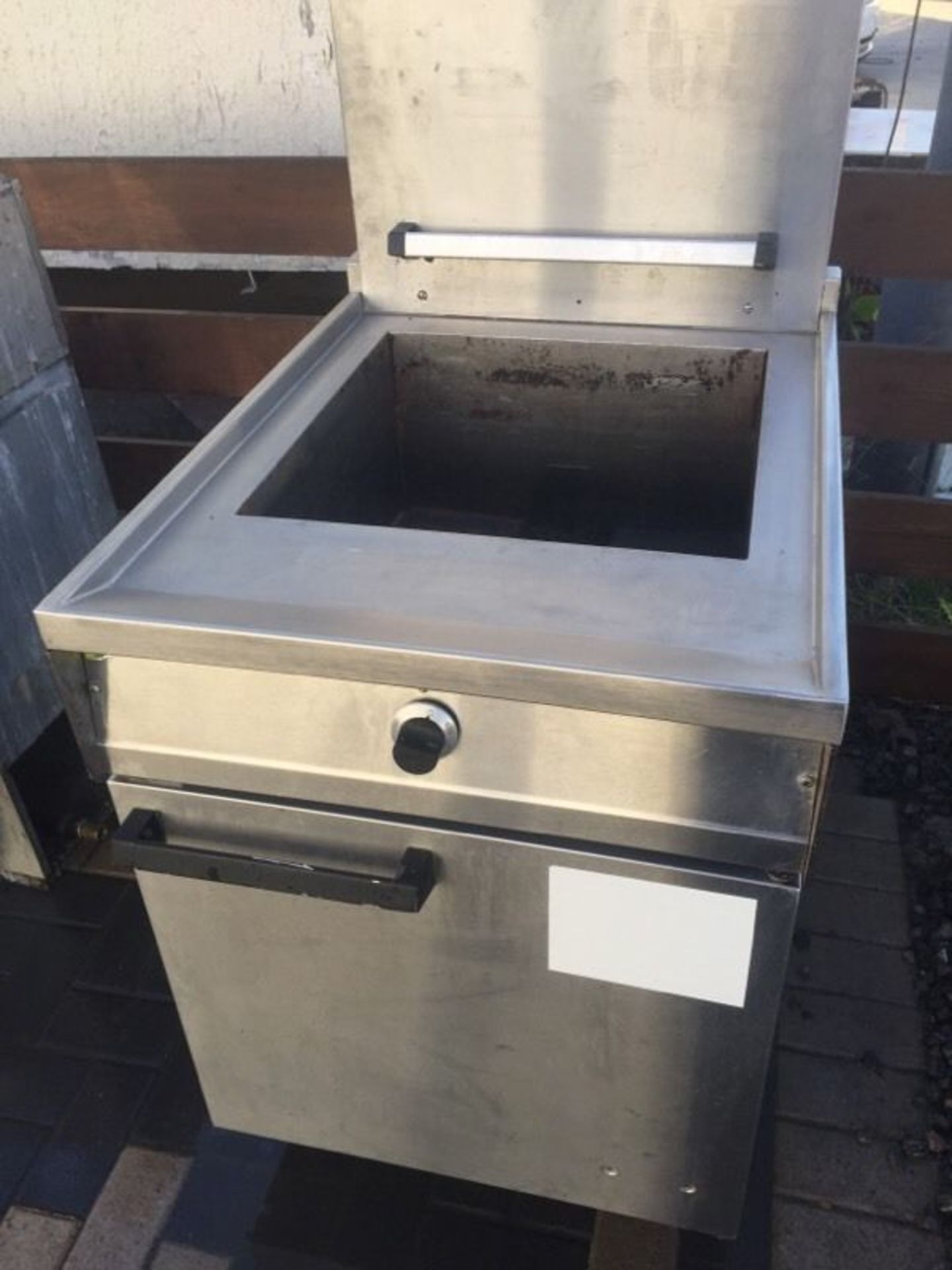 Falcon G1860 single tank gas twin basket fryer (baskets not supplied) stainless steel finish 24 - Image 2 of 2