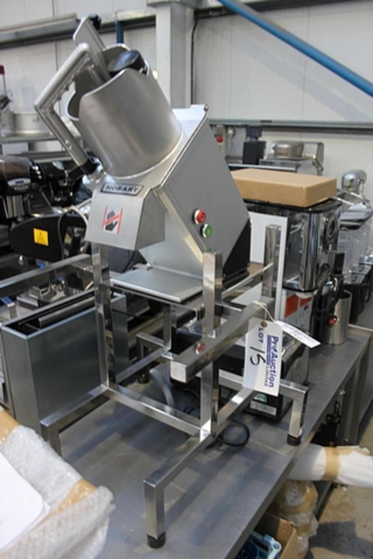 Brand New Hobart VPU 200 veg prep machine capacity: 7 kg/minute, 50-700 portions/day machine - Image 2 of 2