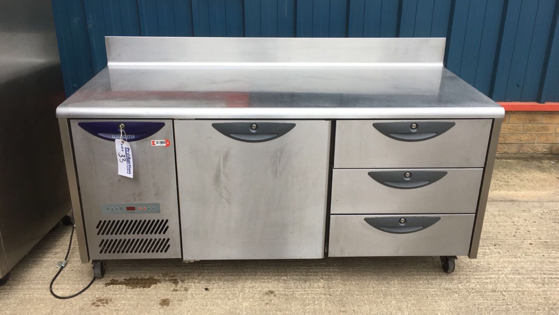 Williams model He2U 3 draw single door bench chiller