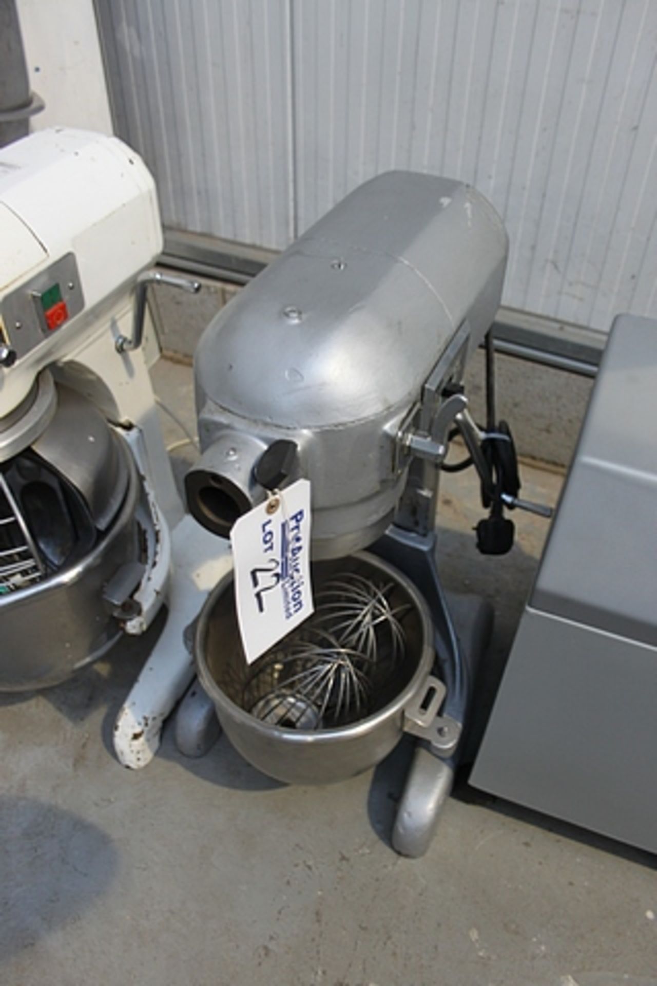 Hobart AE200 20 quart planetary mixer