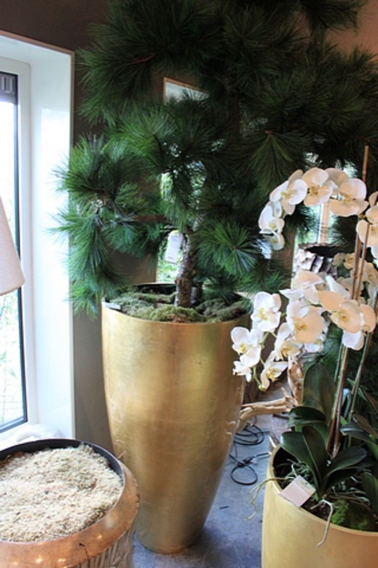 Vase Senza large handmade  luxury vase in  champagne gold silver leaf 120x64cm with silk plant