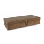 Box paperrouk natural medium natural tan antique leather, a restrained yet smart choice for frequent