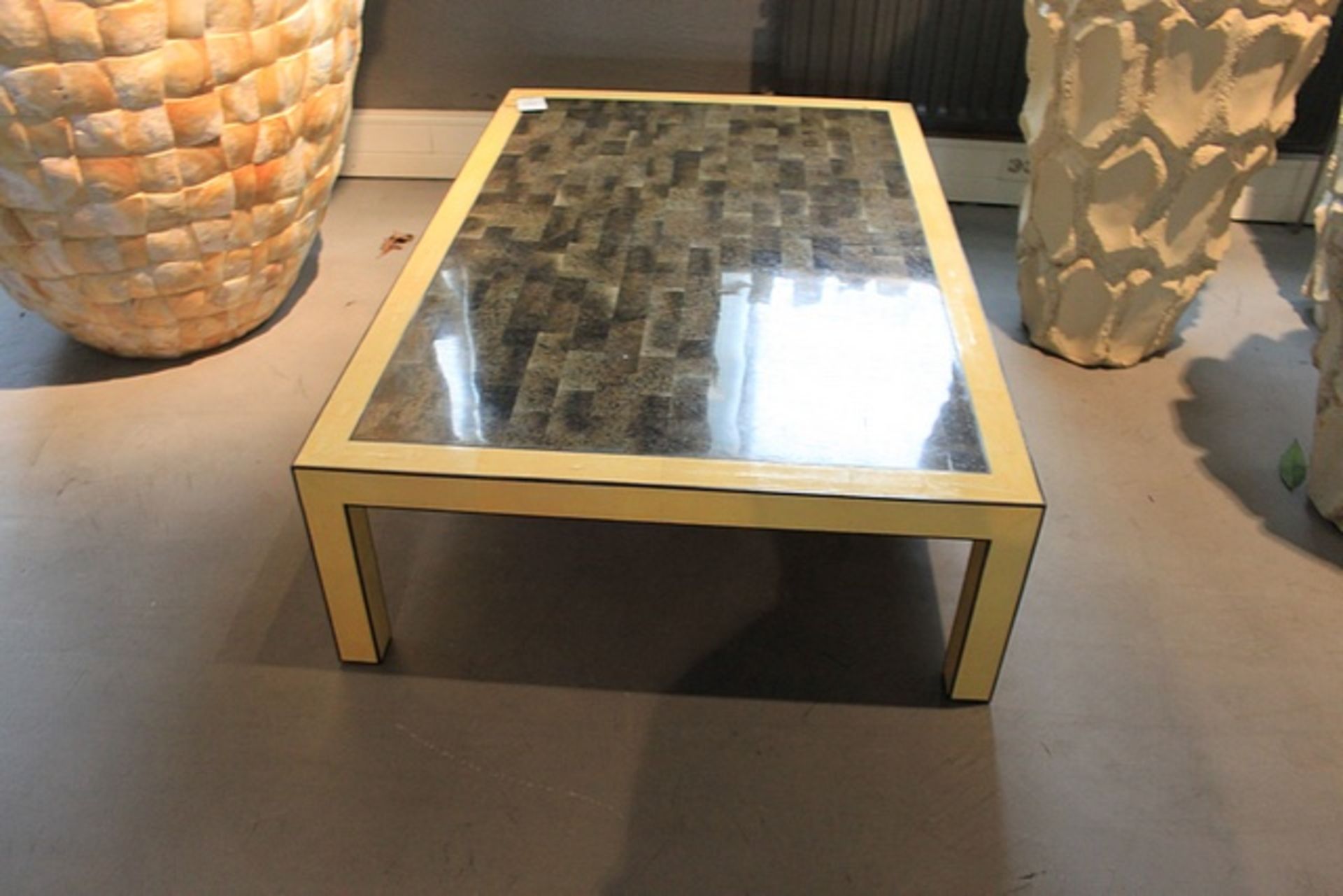 Table Stingray golden yellow rectangular low level coffee table embellished with contrasting gold