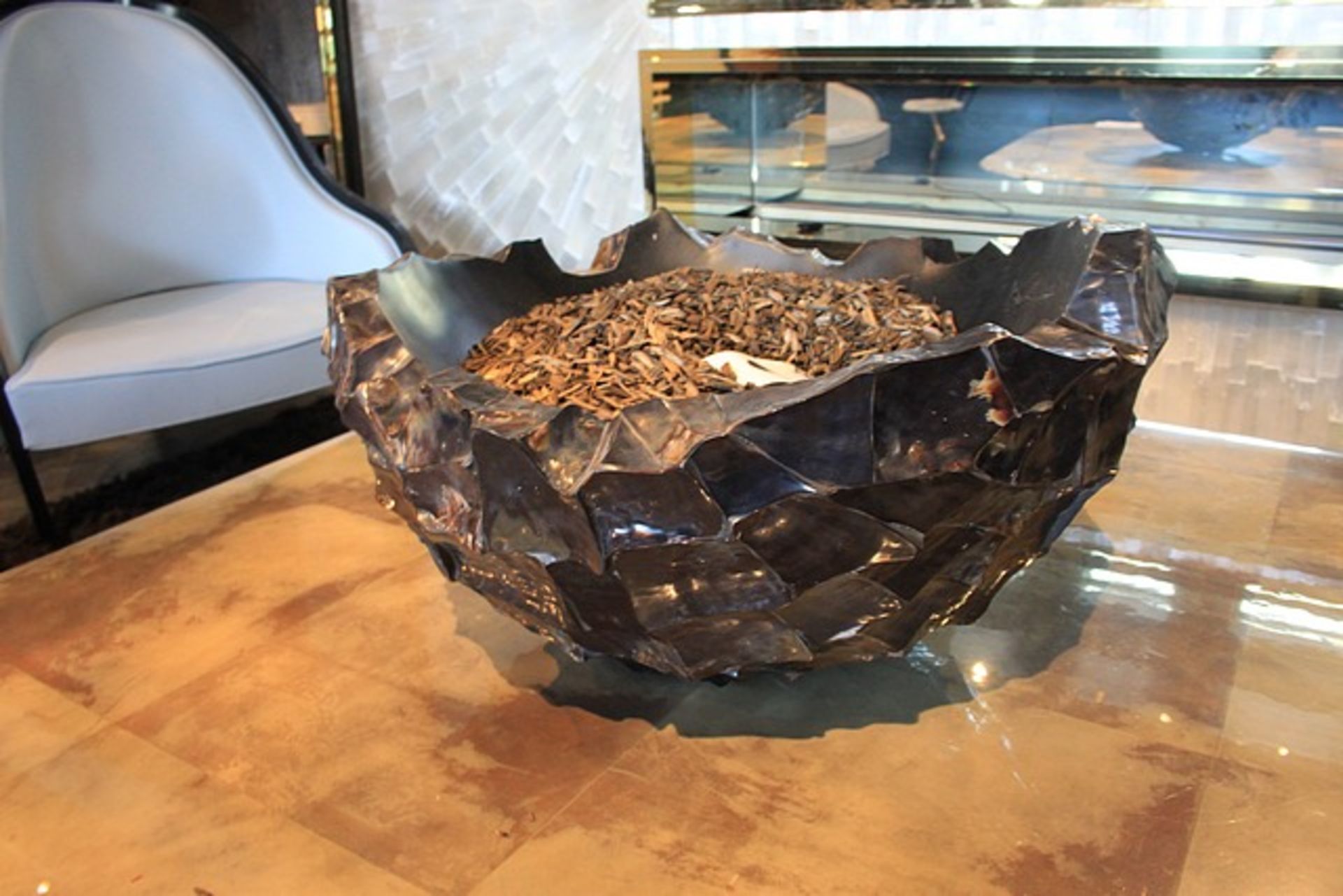 Bowl Big Tony rich organic elements used to create this sculptural and aesthetically piece