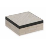 Box Glad Bone is square in shape and boasts a classic diagonal inlay design. The black border trim