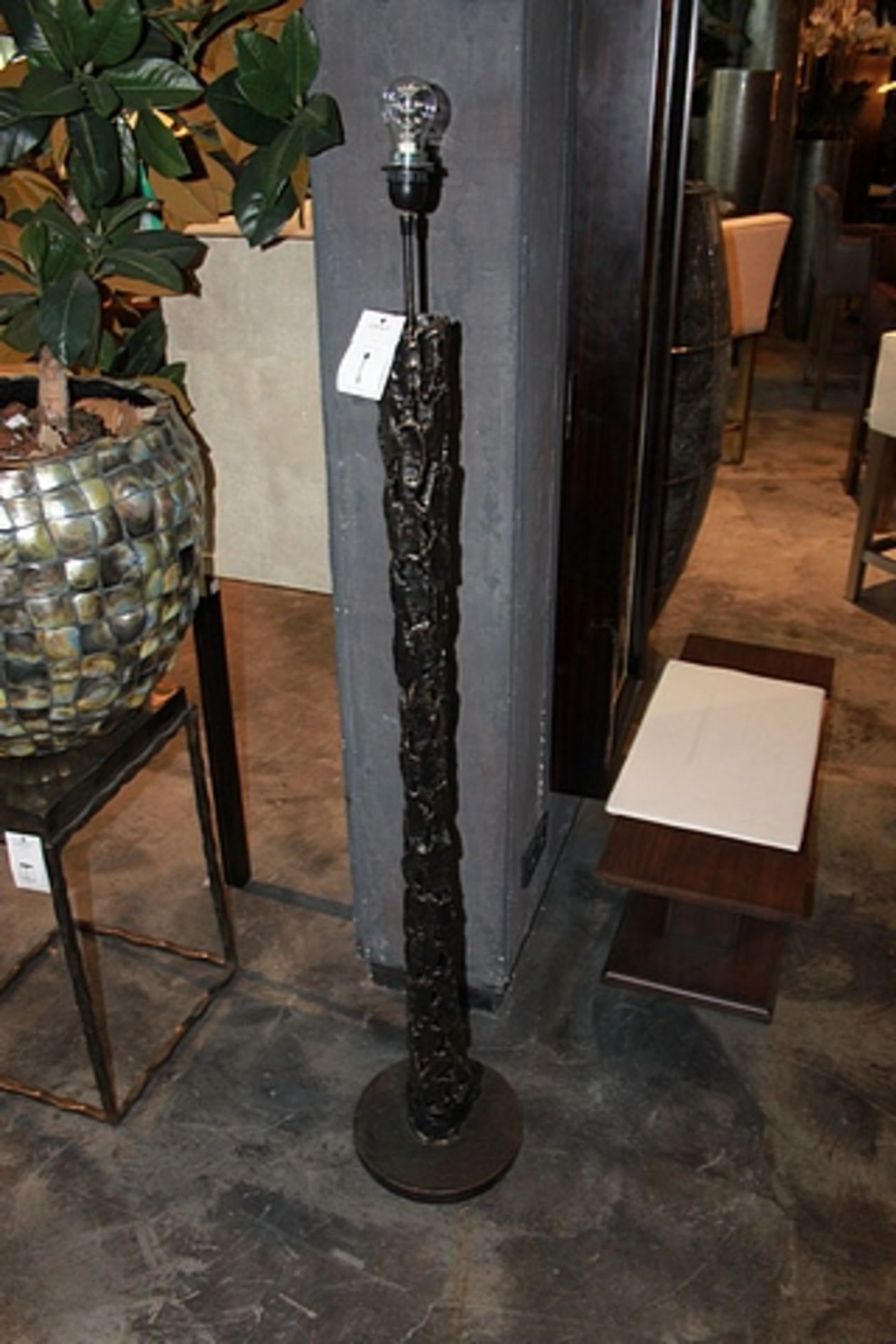 Floor Lamp Chips light large bark metal chips in antique brass powder coating 142x30cm Cravt SKU