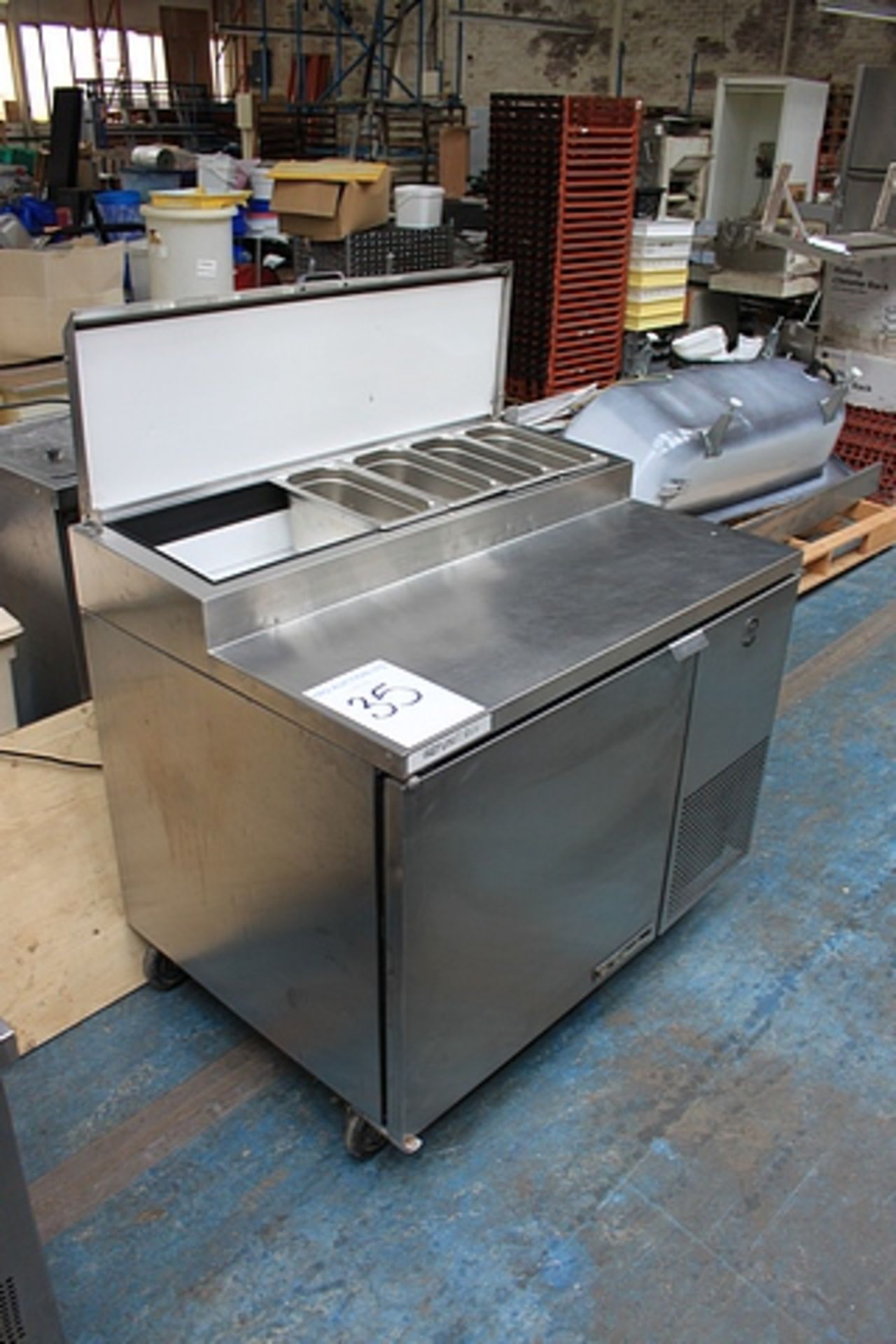 True TPP-40 refrigerated stainless steel chilled salad/pizza prep table forced-air refrigeration