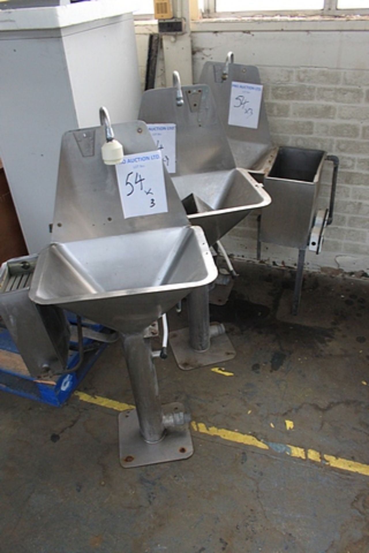 3 x knee operated floor standing sink complete with sterilizer