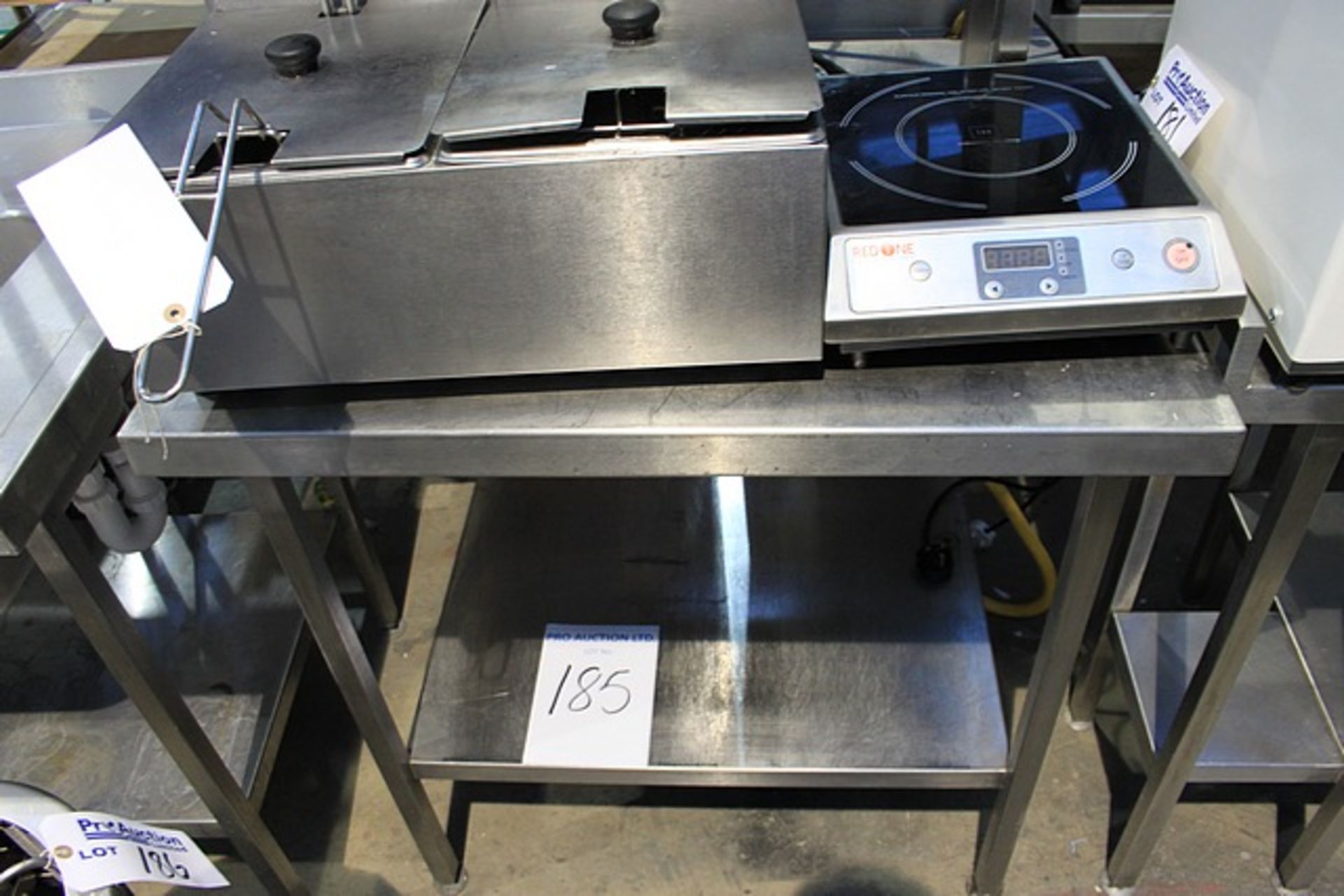 Stainless steel preparation table with overshelf 900mm x 800mm