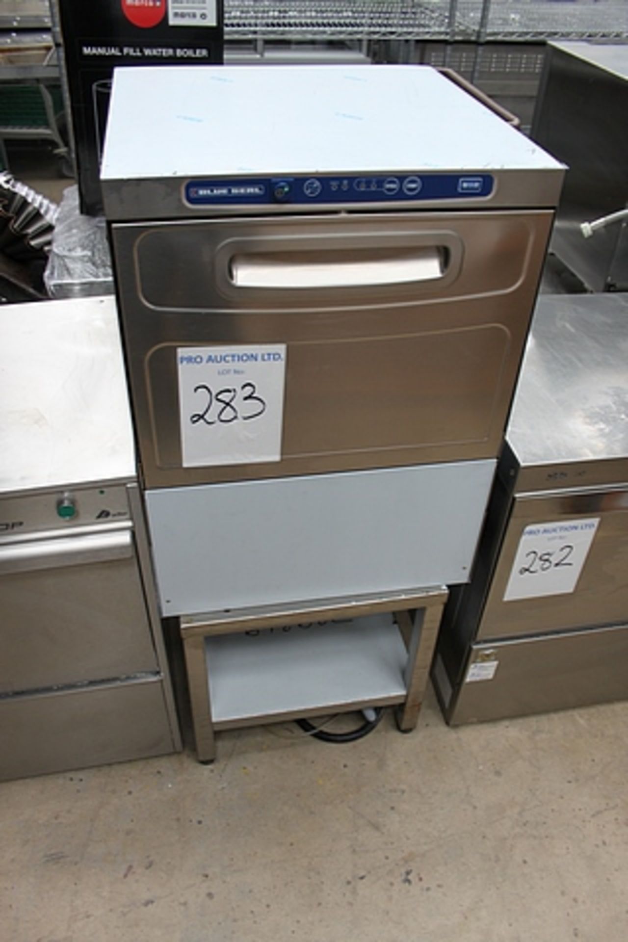 Blueseal SG5EC glass washer 500mm basket 60/120/180 sec cycle length 600mm x 600mm x 820mm (