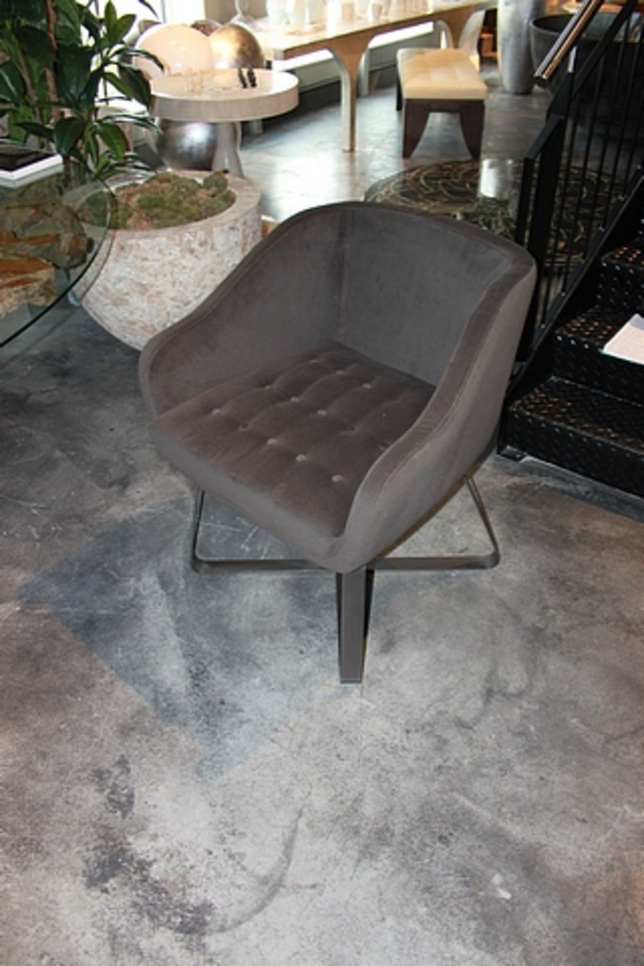 Armchair Alder a handmade tufted velvet armchair mounted on a metal frame 71x67x87cm Cravt SKU